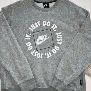 Nike Sweatshirt
